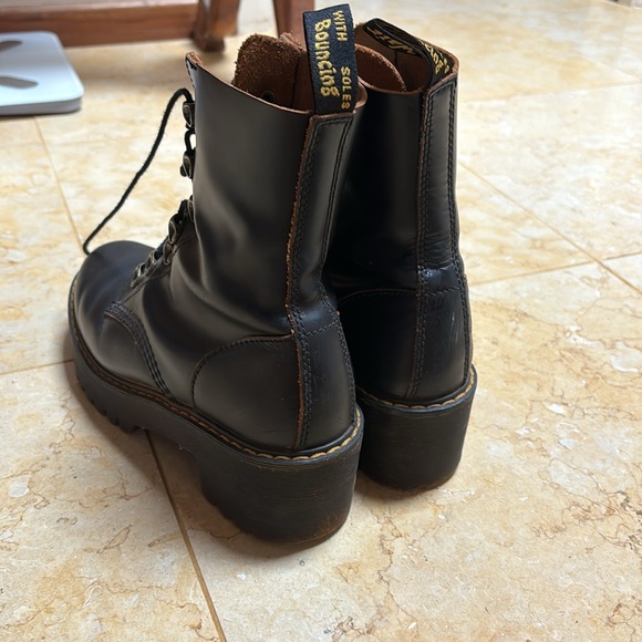 Dr.Martin Leona lace up platform boots - Picture 4 of 7